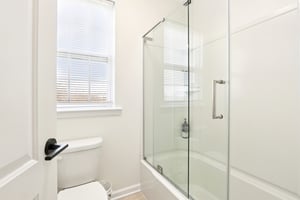 Thorndale Dr-S2503-060.jpg