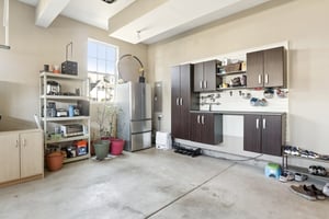 Thorndale Dr-S2503-064.jpg