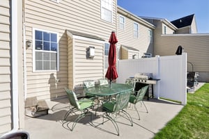 Thorndale Dr-S2503-070.jpg