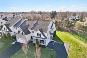 Thorndale Dr-S2503-071.jpg