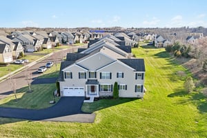 Thorndale Dr-S2503-074.jpg