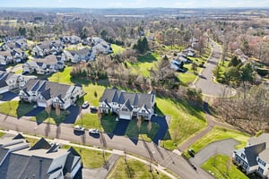 Thorndale Dr-S2503-077.jpg