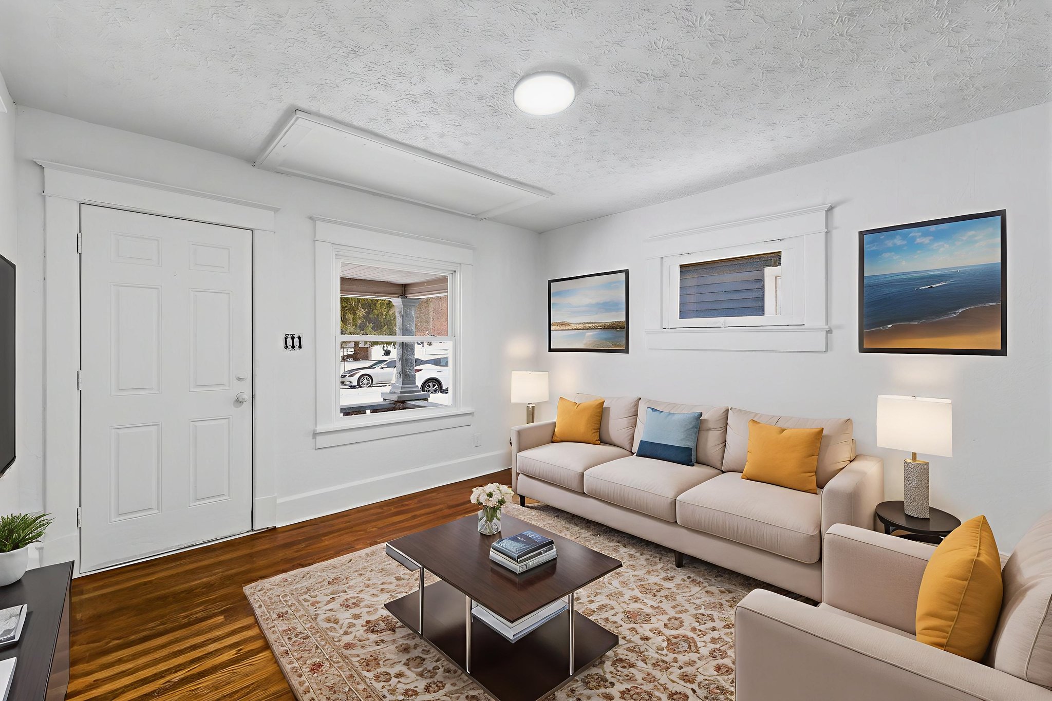 1035 W 37th St_0005 virtually staged.jpeg