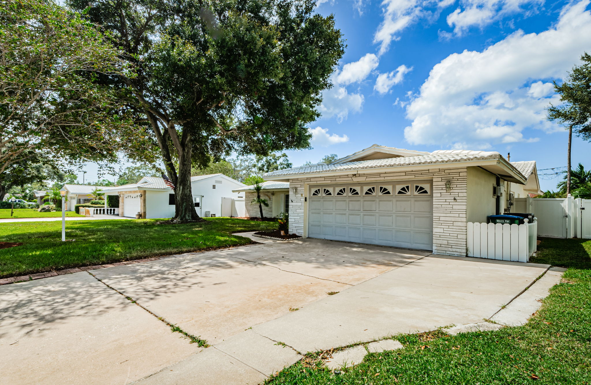 Front Exterior 1E