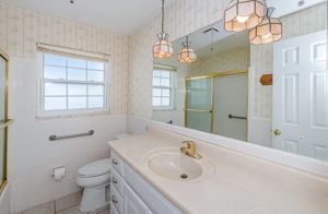 Bathroom 1A