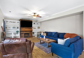 08-Family Room