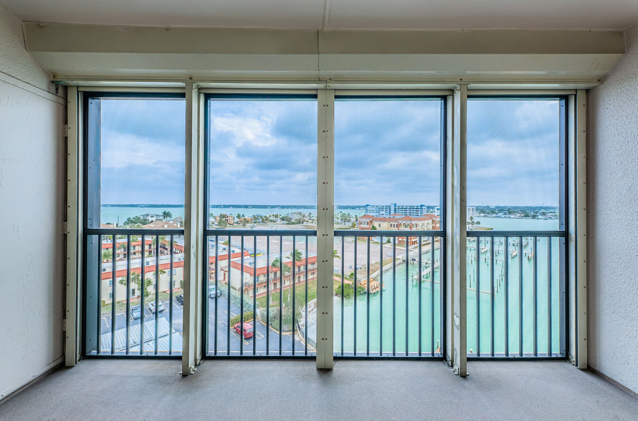Balcony 3