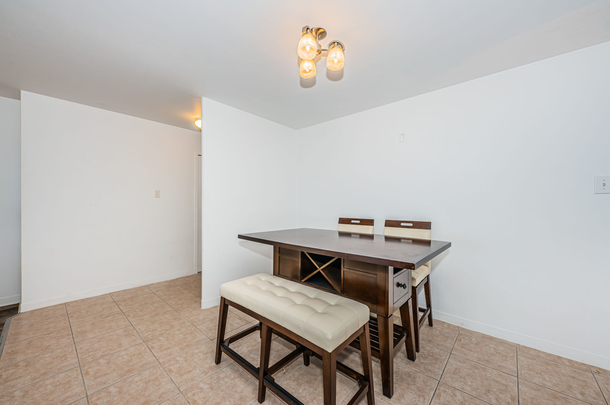 Dining Room 3-2