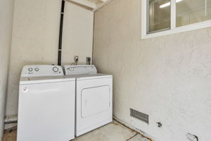  Photo 34