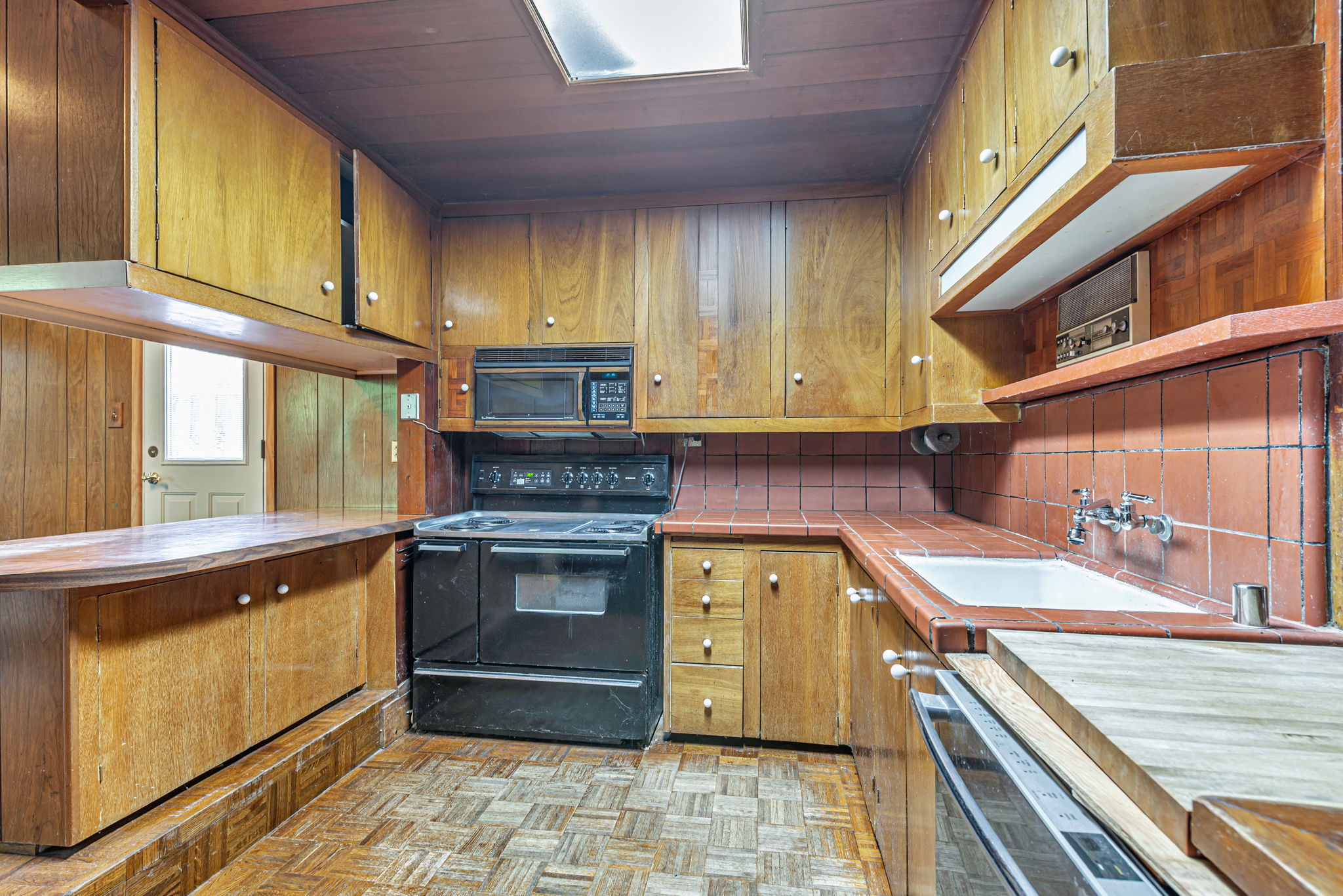 019_1036 Almanor Ave