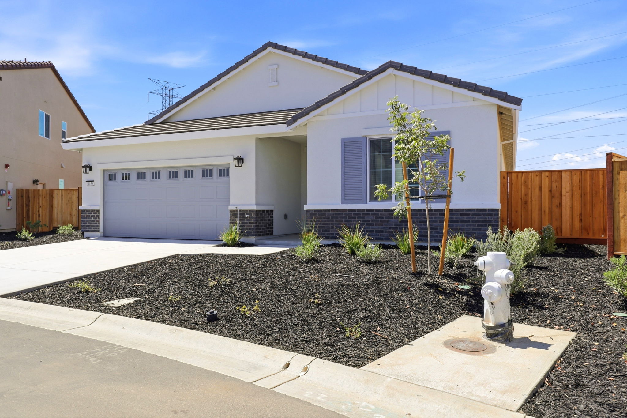 003_F8_1036 Bluebell Cir