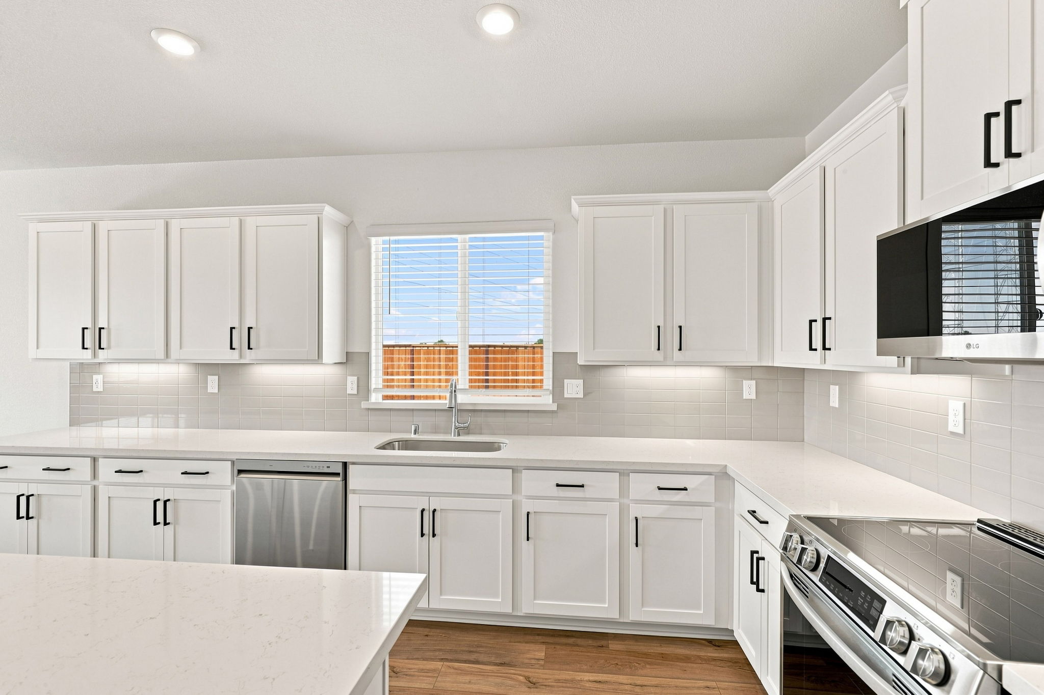 014_F8_1036 Bluebell Cir