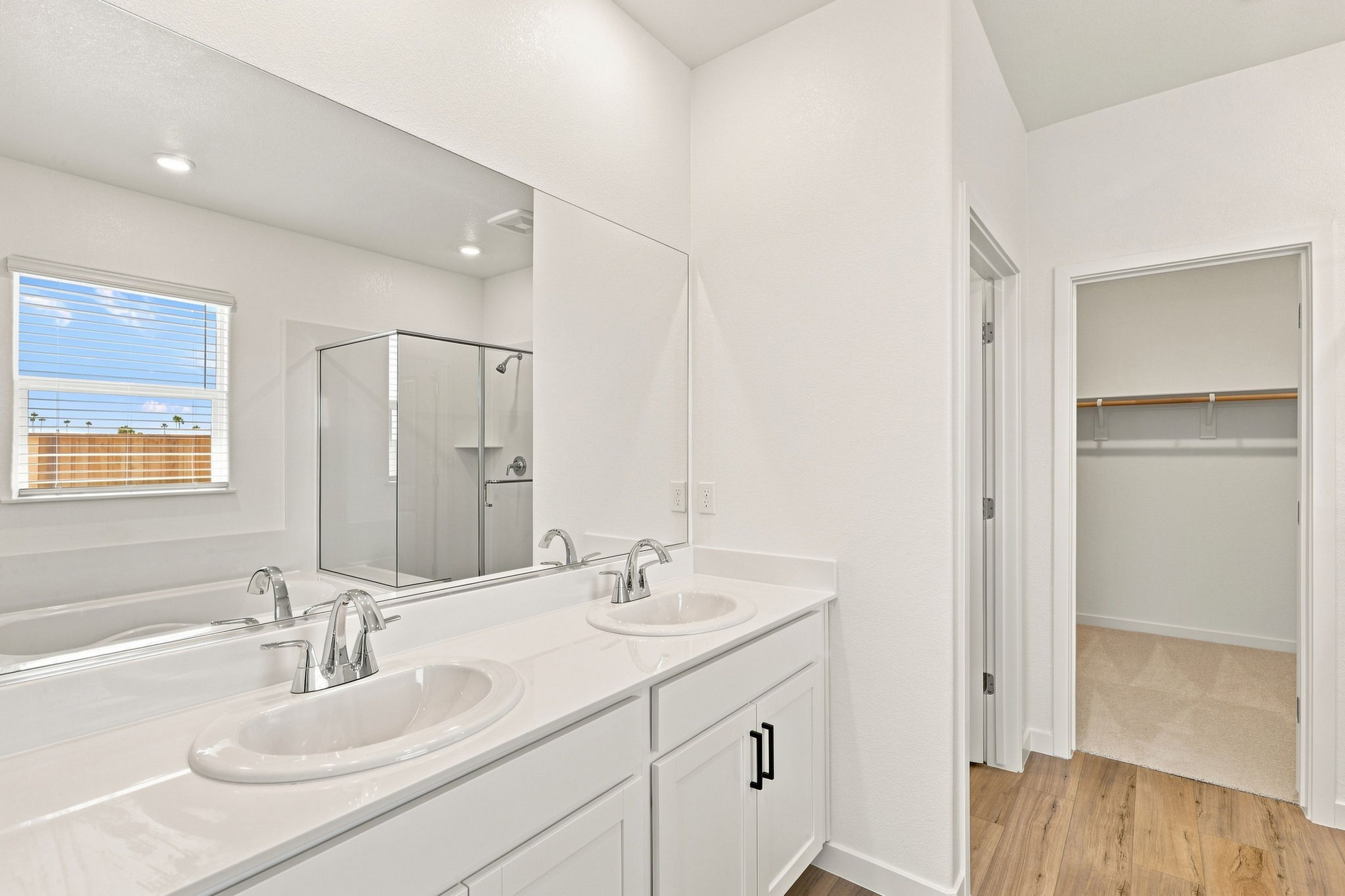 027_F8_1036 Bluebell Cir