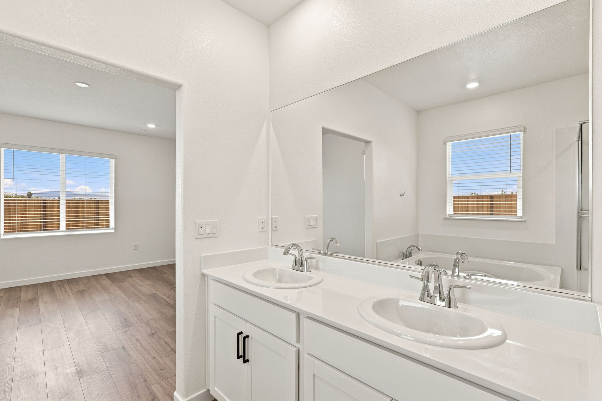 029_F8_1036 Bluebell Cir