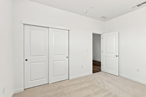 018_F8_1036 Bluebell Cir