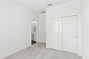 020_F8_1036 Bluebell Cir