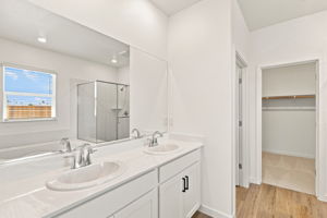 027_F8_1036 Bluebell Cir