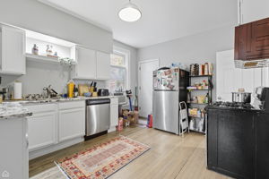 1036 N Honore St - Karen Ranquist_CHP2025_010