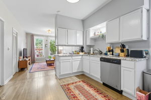 1036 N Honore St - Karen Ranquist_CHP2025_011