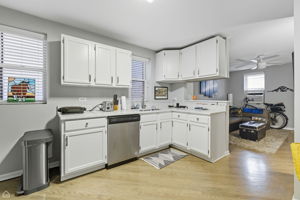 1036 N Honore St - Karen Ranquist_CHP2025_019