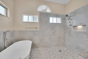  Photo 49