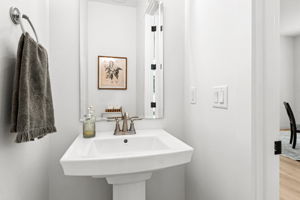  Photo 0