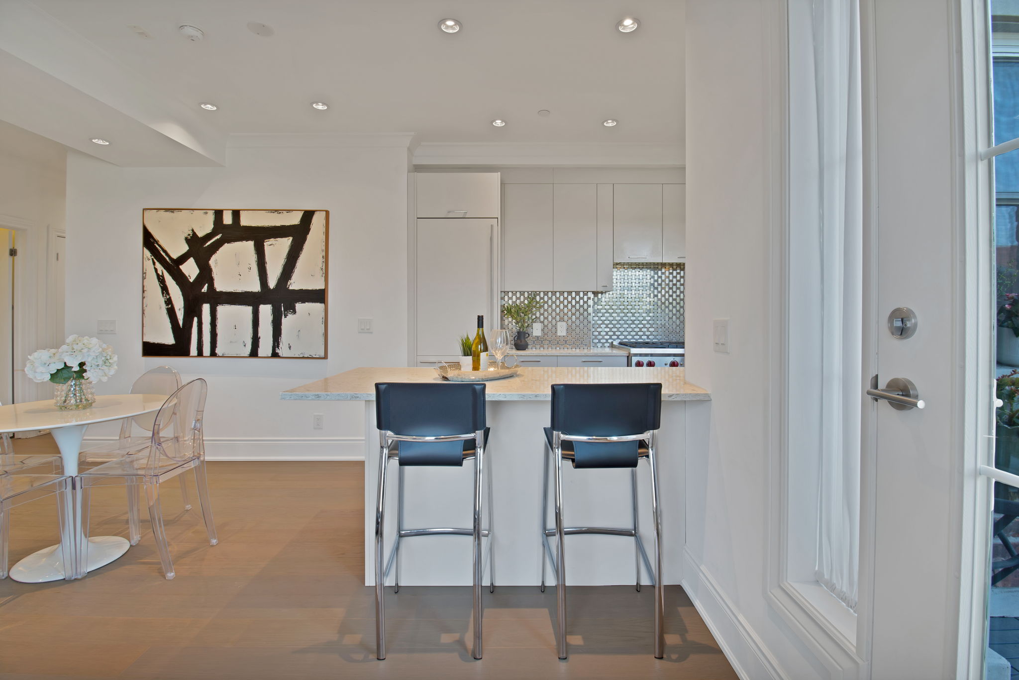 Breakfast bar