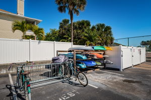 18-Treasure Island Villas Kayak & Bike Storage