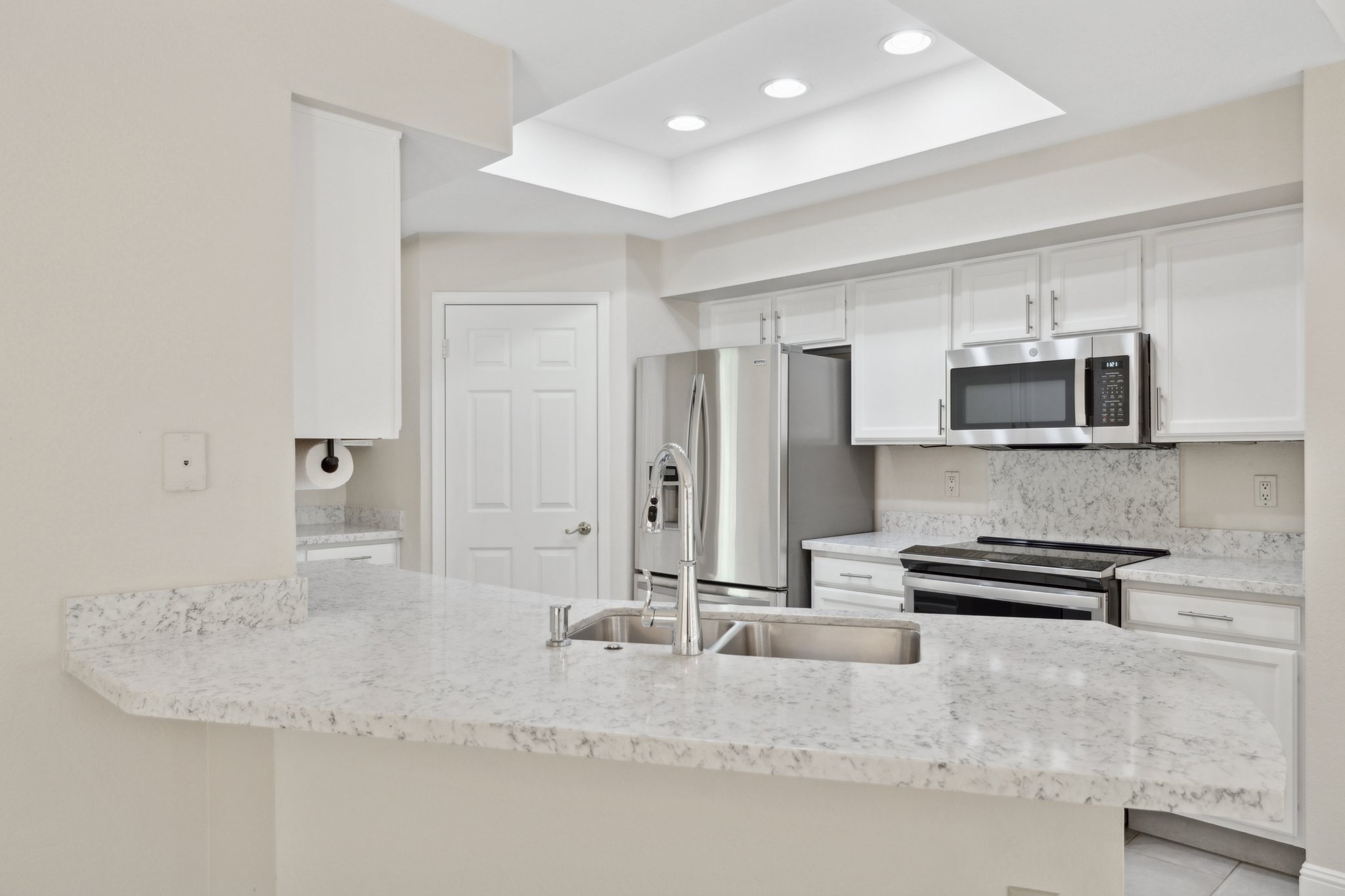 10367 E Wood Dr, Scottsdale, AZ 85260-012.jpg