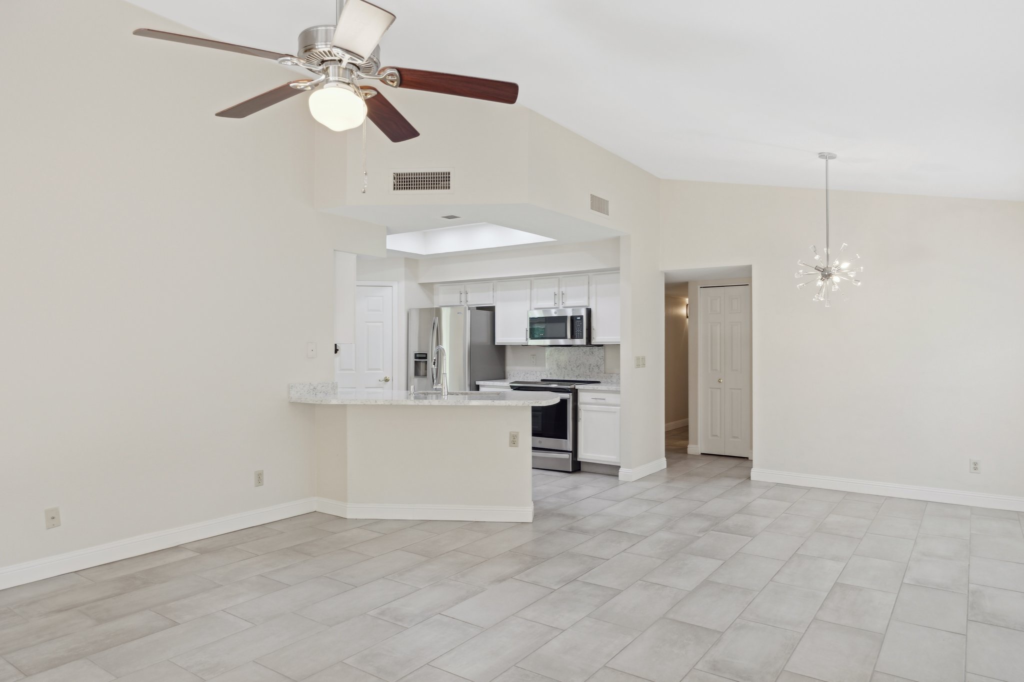 10367 E Wood Dr, Scottsdale, AZ 85260-016.jpg