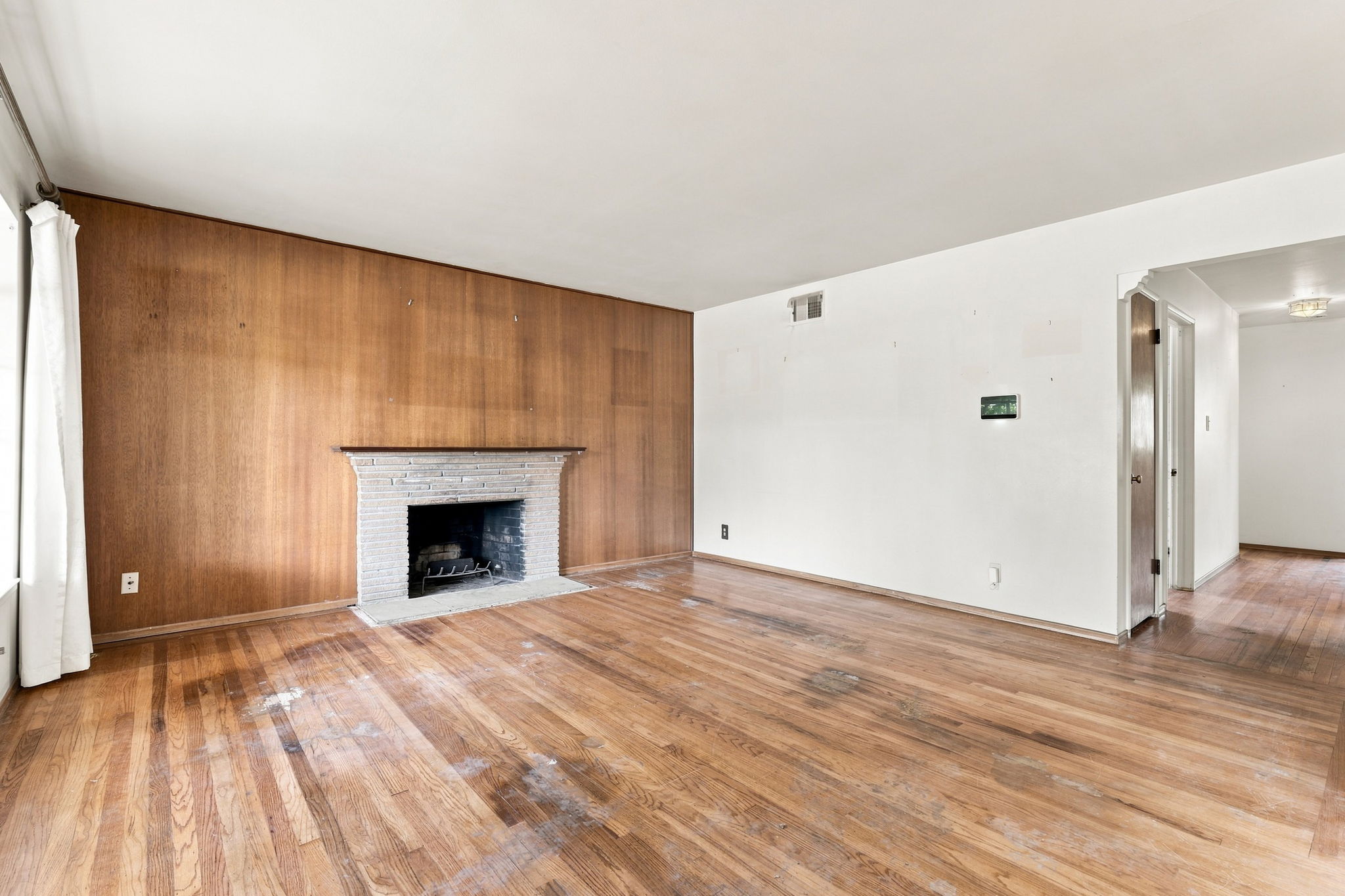 006_F8_1037 Blair Ave