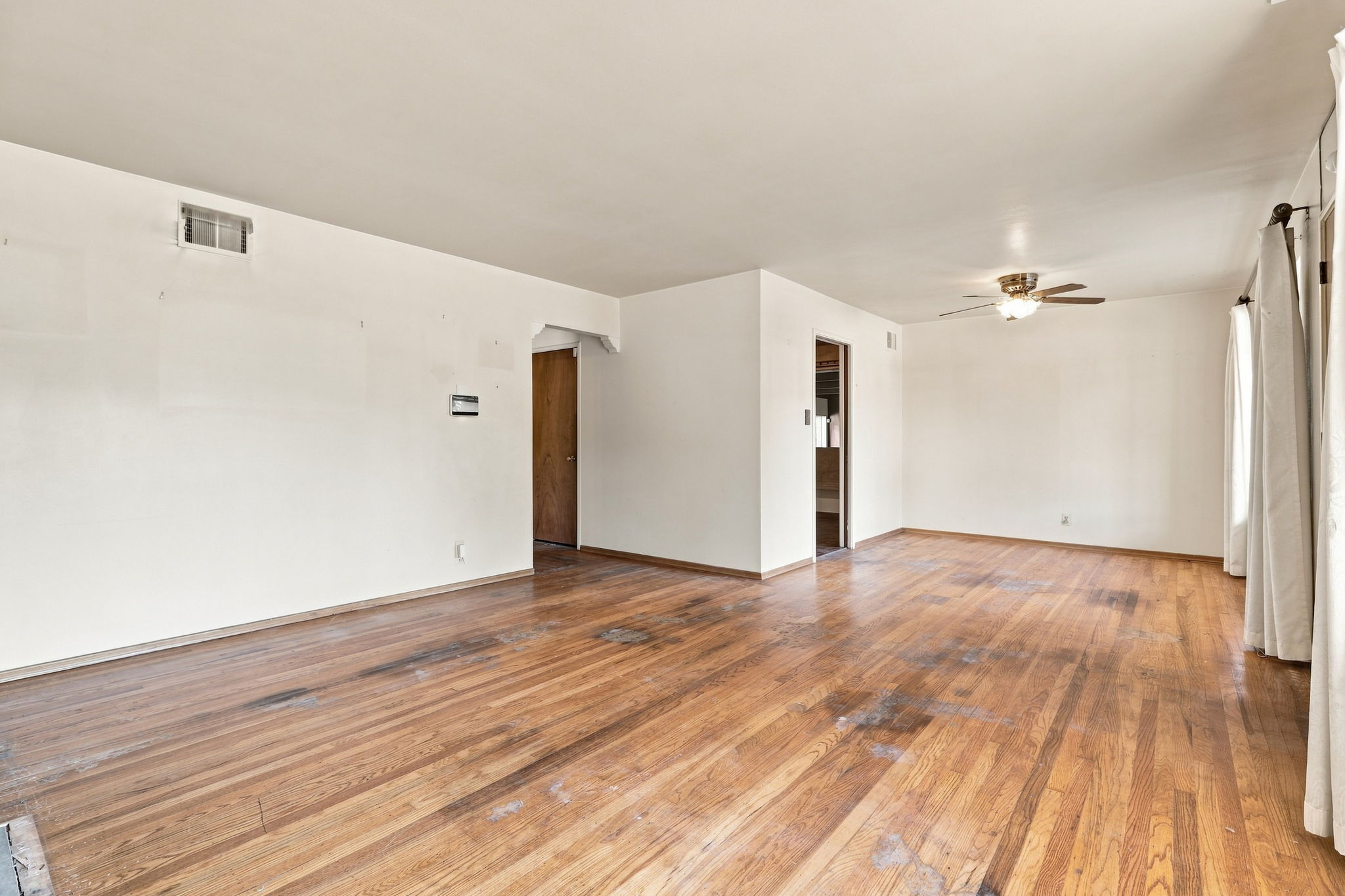 008_F8_1037 Blair Ave