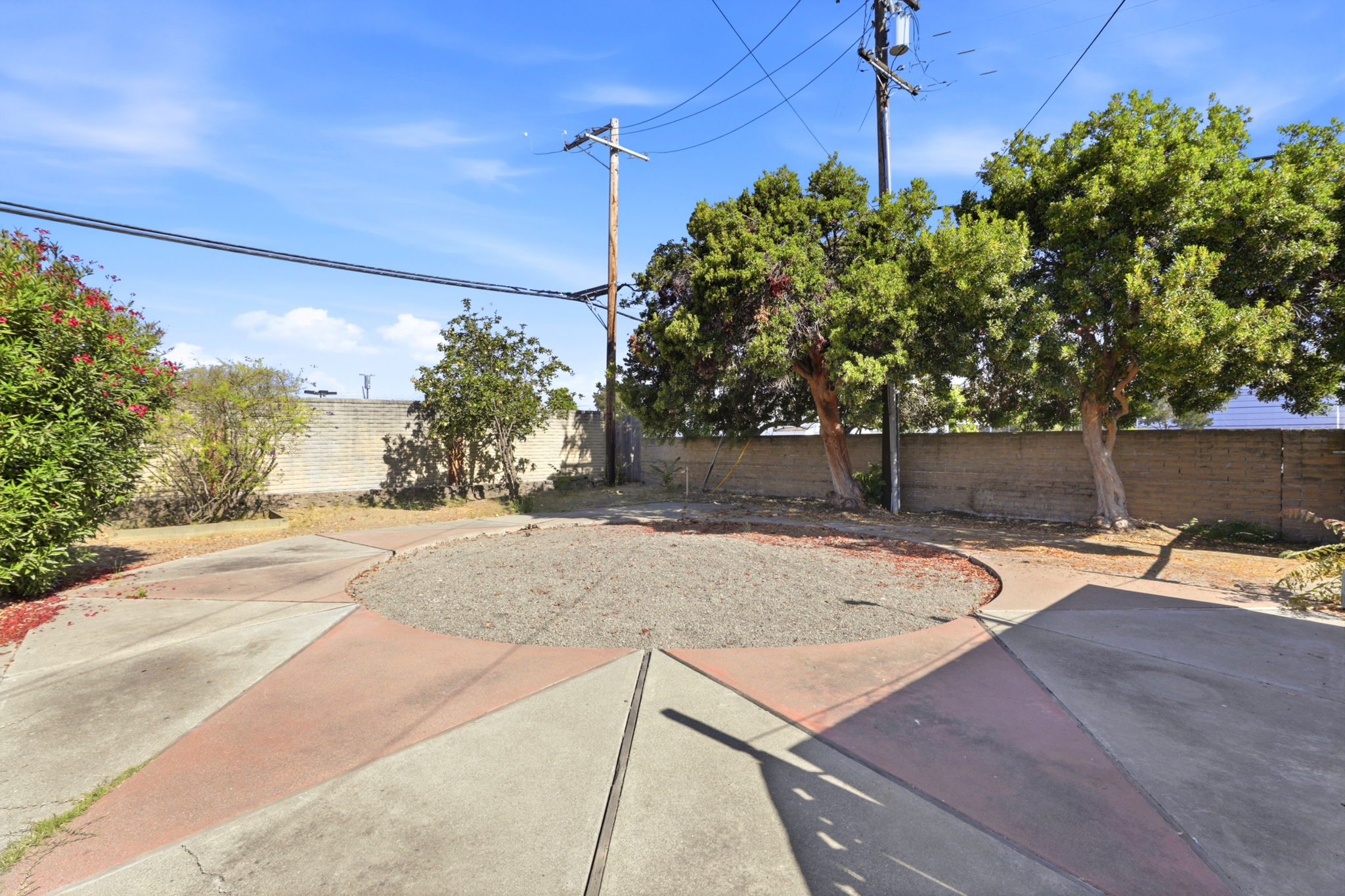 031_F8_1037 Blair Ave