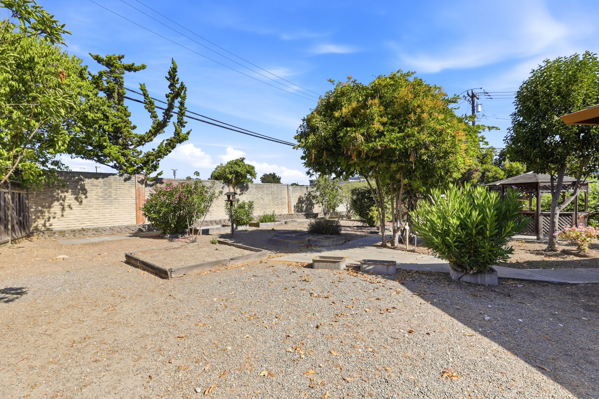 035_F8_1037 Blair Ave