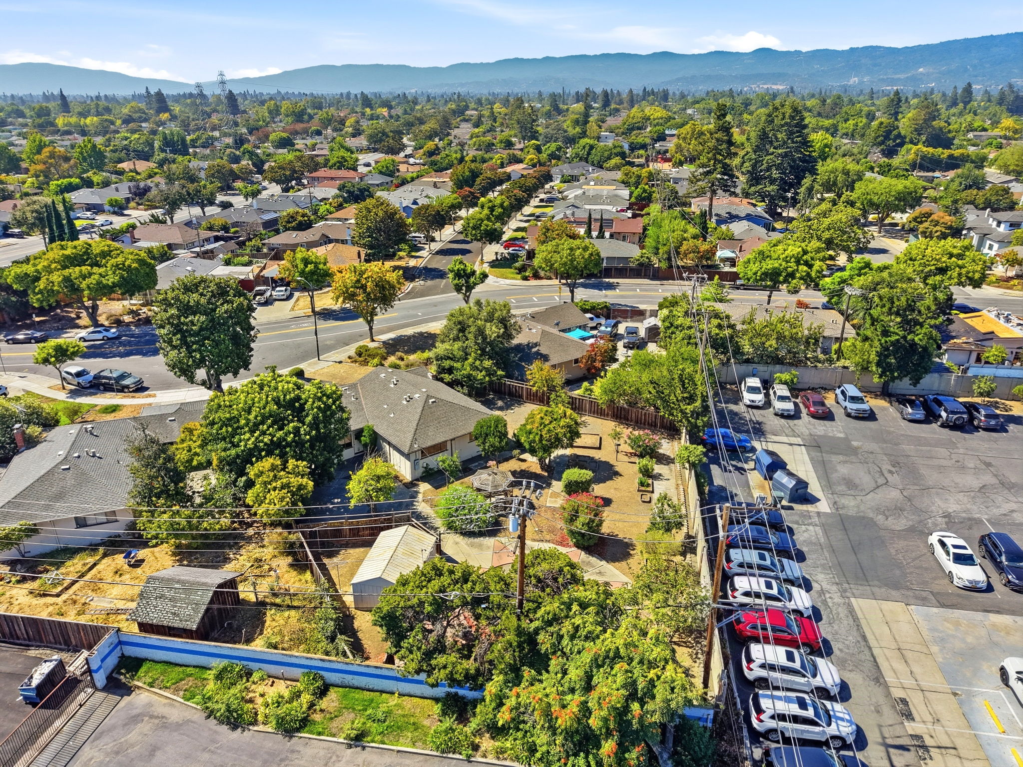 015_F8_AERIAL_1037 Blair Ave