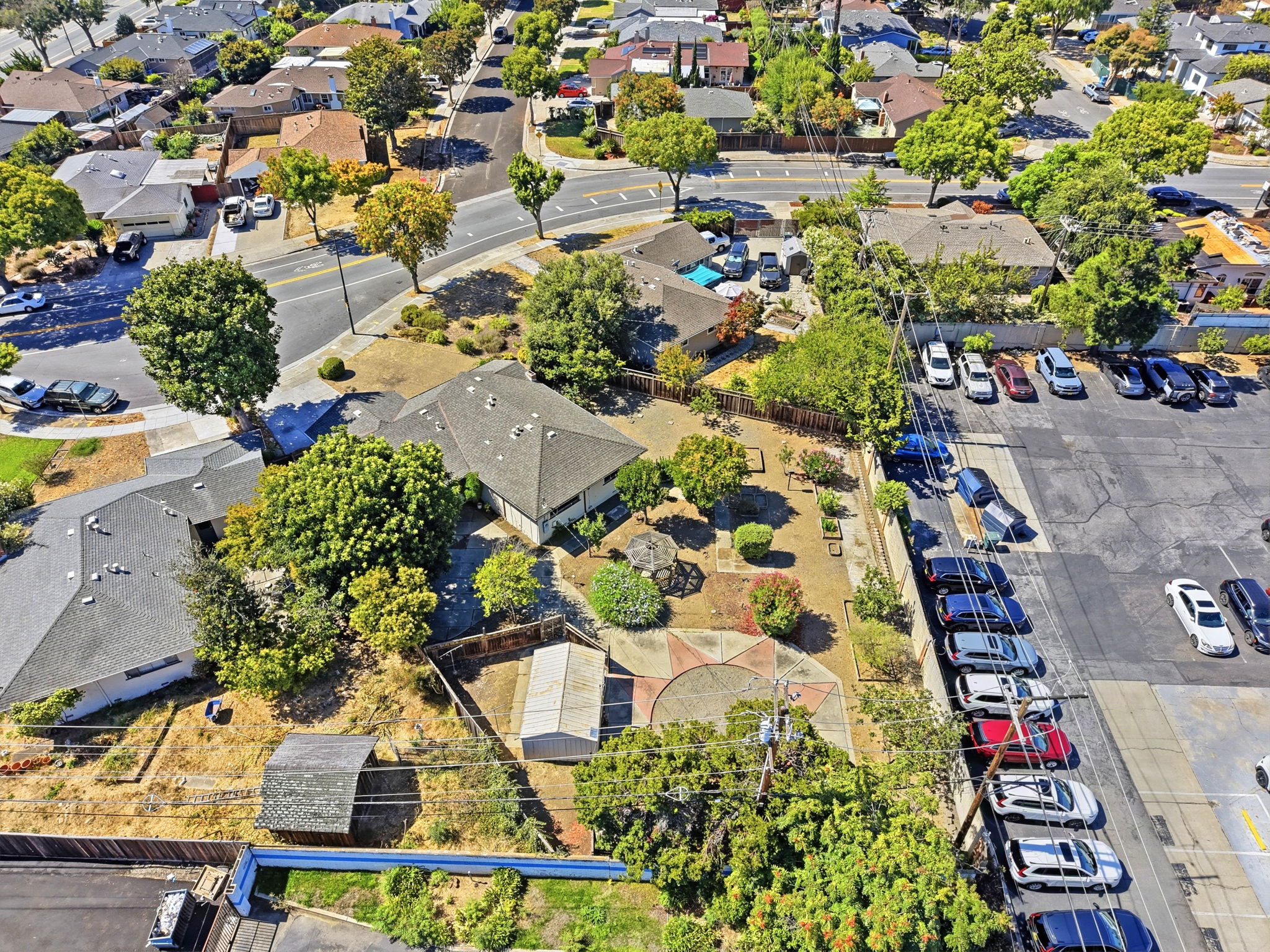 017_F8_AERIAL_1037 Blair Ave