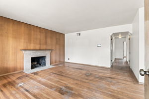 005_F8_1037 Blair Ave