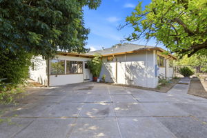 030_F8_1037 Blair Ave