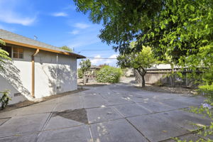 038_F8_1037 Blair Ave