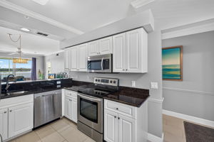Kitchen 1 of 3