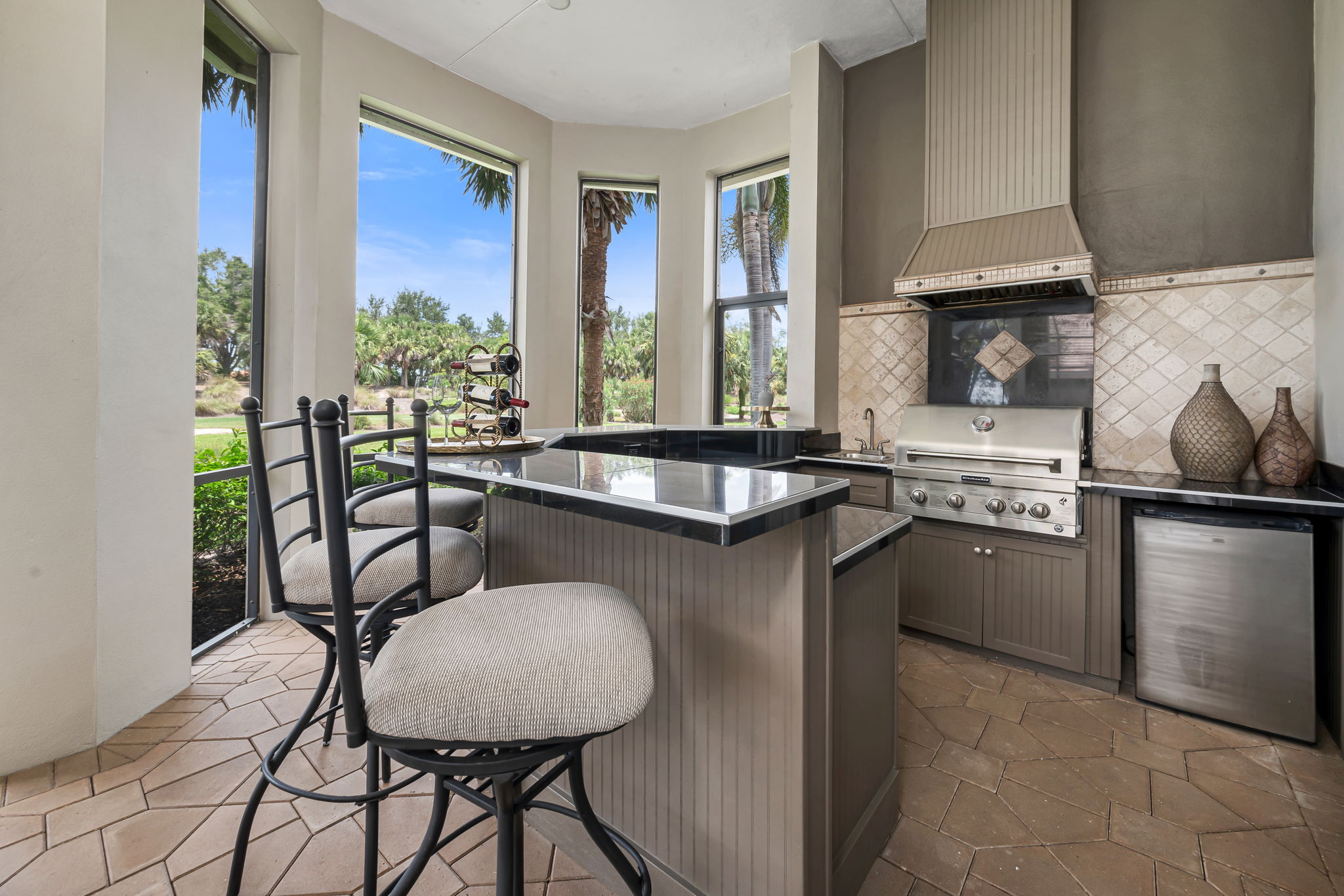 Outdoor Bar - Kitchen