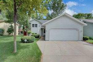  10381 Avocet St NW, Coon Rapids, MN 55433, US Photo 1