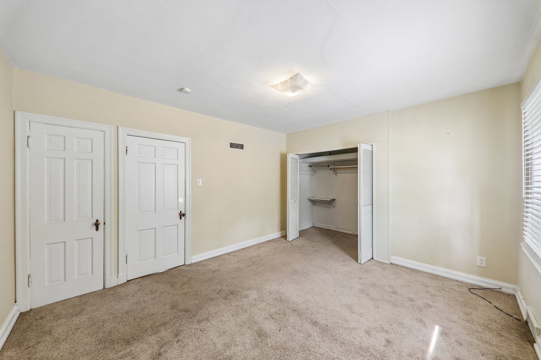 1039 Midland Blvd-S2907-018.jpg
