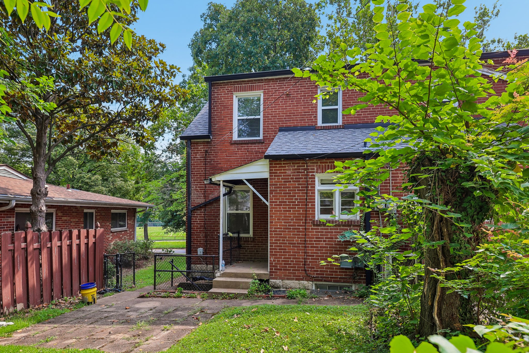 1039 Midland Blvd-S2907-029.jpg