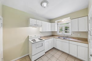 1039 Midland Blvd-S2907-012.jpg