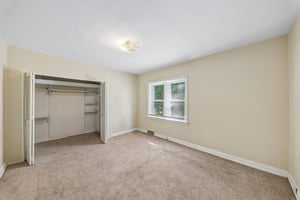 1039 Midland Blvd-S2907-017.jpg