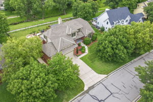  Photo 0