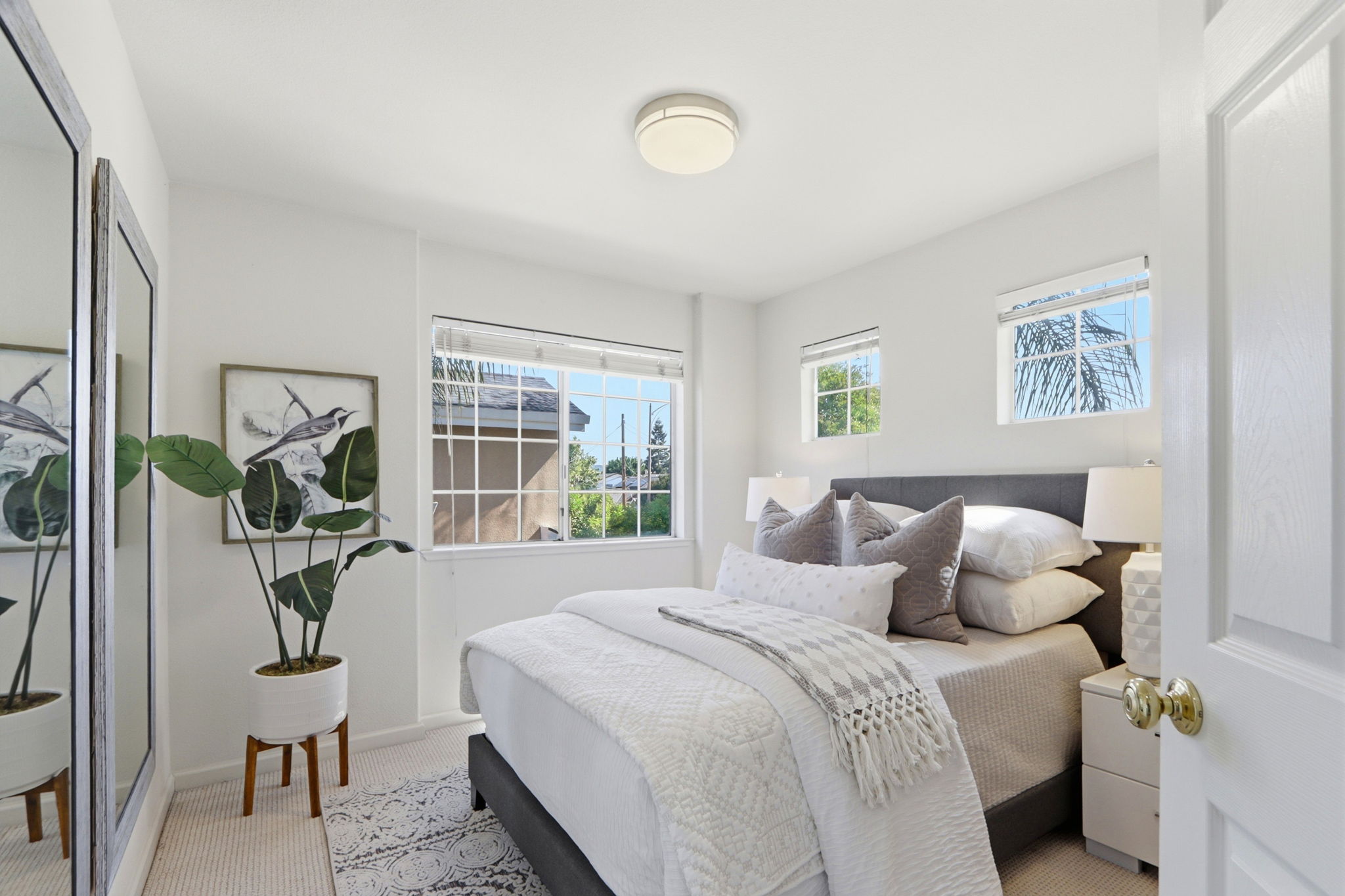 032_F8_1039 Spencer Ave