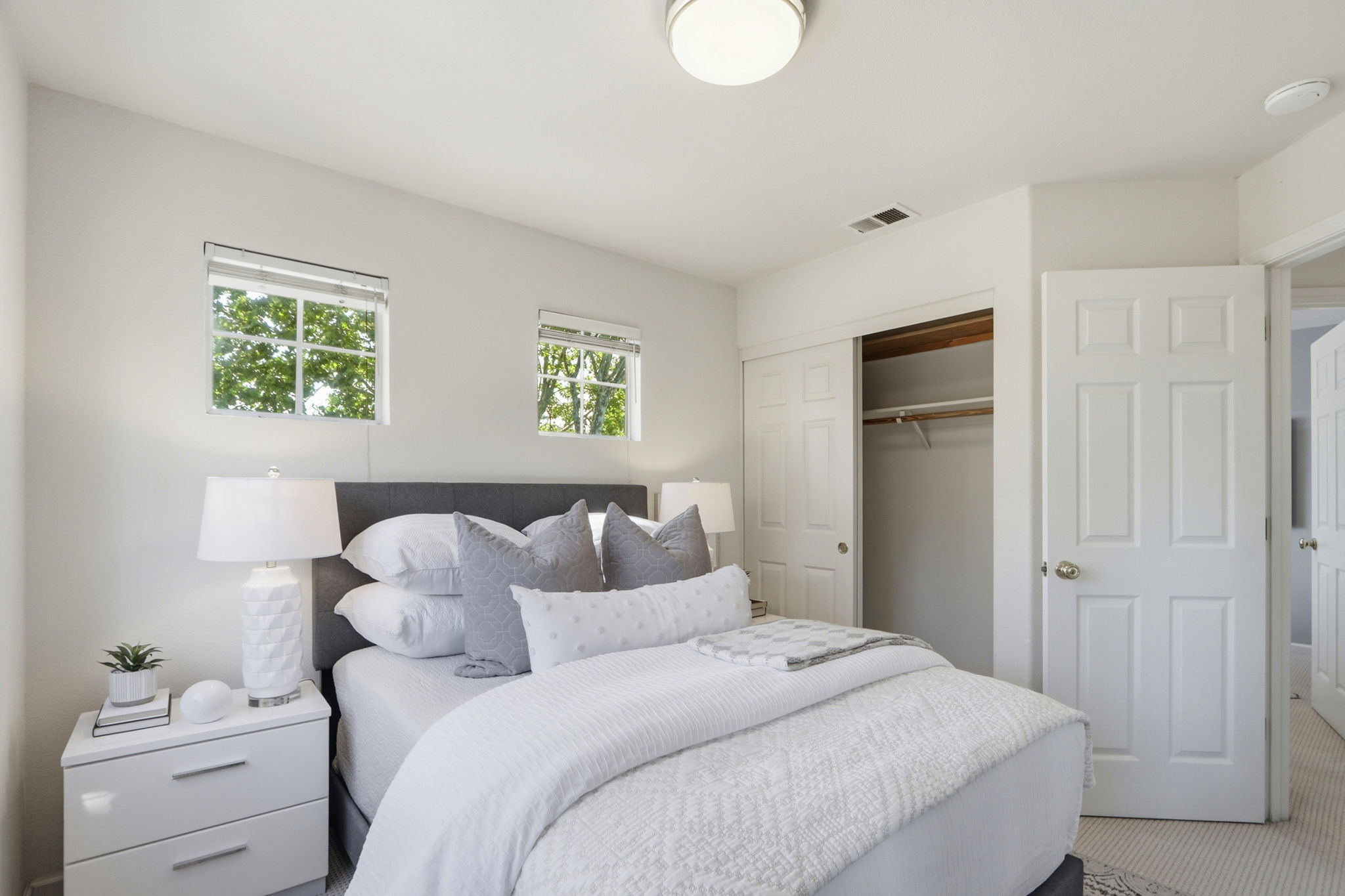 033_F8_1039 Spencer Ave