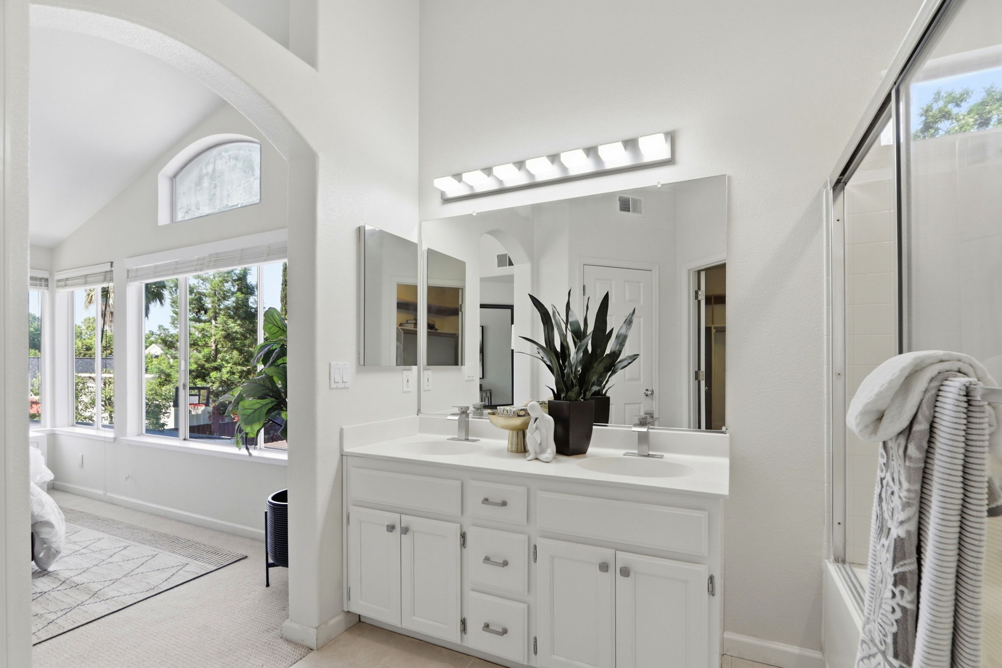 037_F8_1039 Spencer Ave